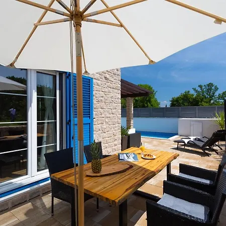 Siestar Apartment *